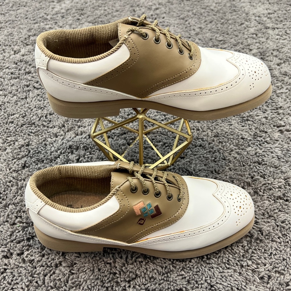 Footjoy GreenJoys Womens Size 8M Wingtip Golf Shoes White Brown Style 48868
